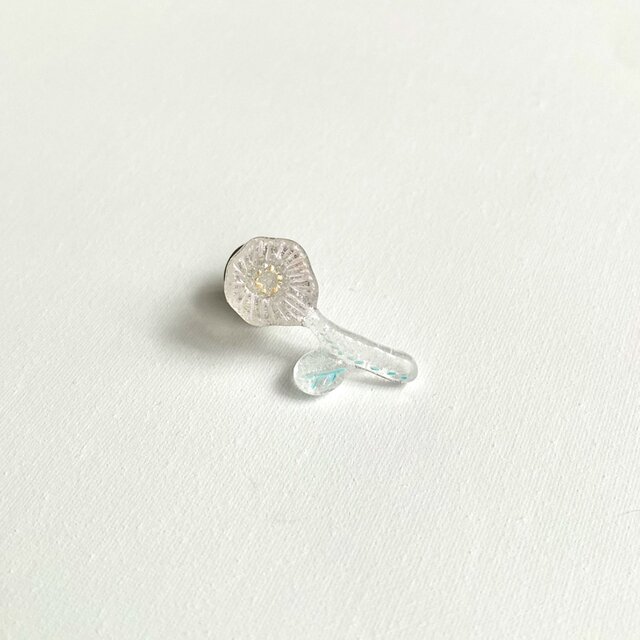 硝子のお花のピンブローチ(ピンク) | iichi 日々の暮らしを心地よく