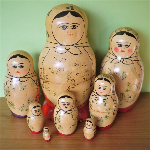 マトリョーシカ8個組 セミョーノフ ロシア USSR | iichi 日々の暮らし