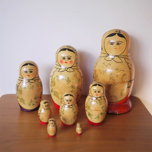 マトリョーシカ8個組 セミョーノフ ロシア USSR | iichi 日々の暮らし