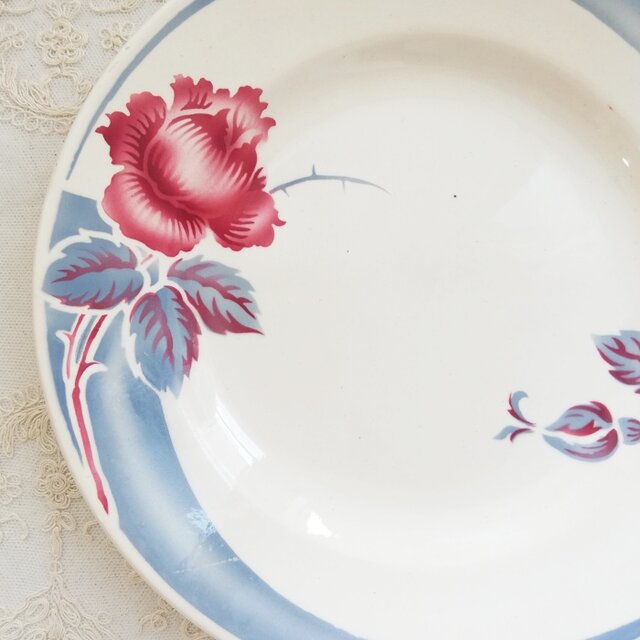 フランス SARREGUEMINES ANTINEA サルグミンヌ レッドローズ フラット