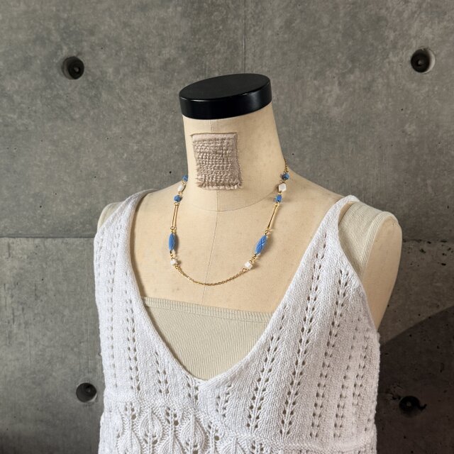 N326-ヴィンテージネックレス U.S.A. 1970-80s Light Blue & White