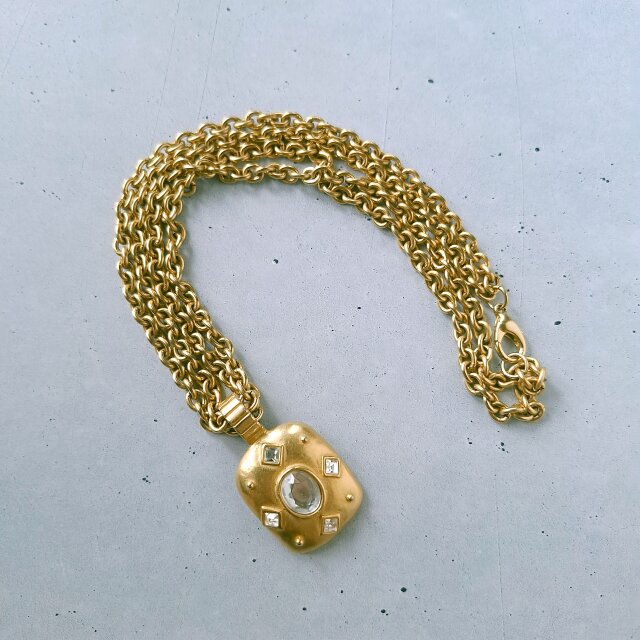 Catherine Stein》two strand matte gold clear plastic ヴィンテージ