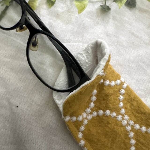 ハンドメイド♡メガネケース♡リネンイエローサークル刺繍柄♡♡普通
