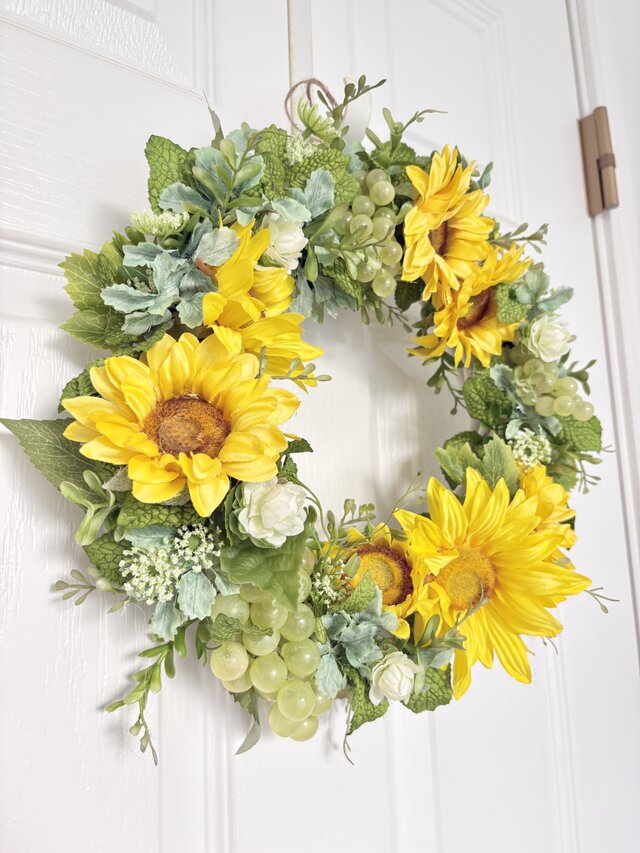ひまわりとマスカットとお花のリース ひまわり  フラワーリース  造花 ひまわりとブドウのサマーリース（直径約30cm）アーティフィシャル