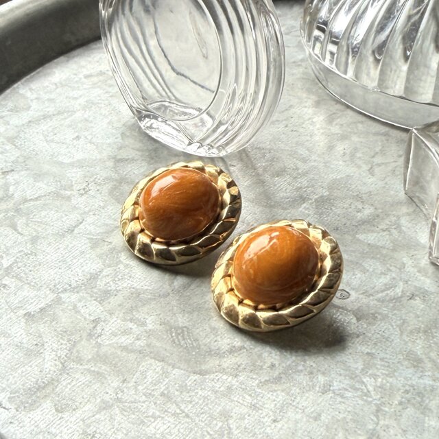 P811-ヴィンテージピアス U.S.A. 1970-80's Apricot Orange Cabochon