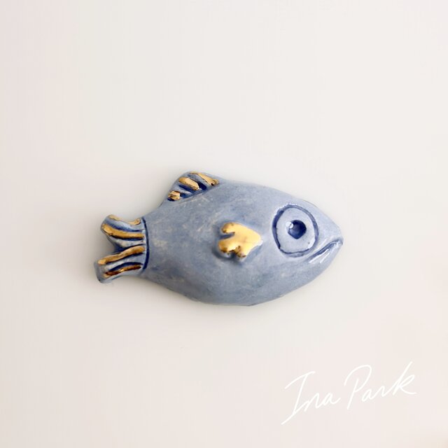 Eric et Gilles エリック・エ・ジル 金彩入りの魚のフェーブ の