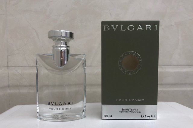 ブルガリ プールオム オードトワレ 100ml ダージリンティ メンズ香水