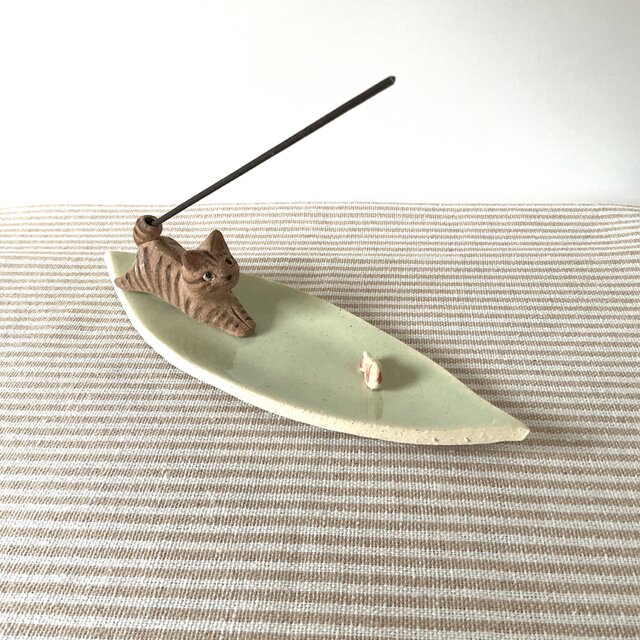 ねこのしっぽでお香立て(赤土、茶トラ) | iichi 日々の暮らしを
