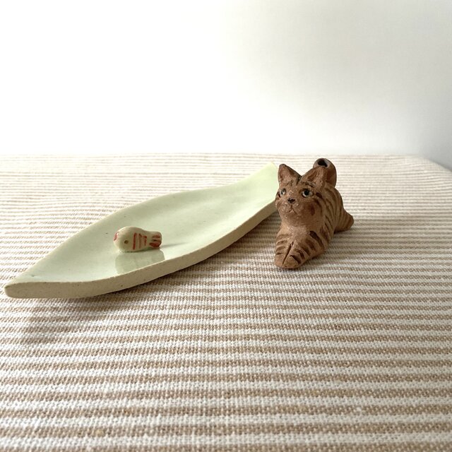 ねこのしっぽでお香立て(赤土、茶トラ) | iichi 日々の暮らしを