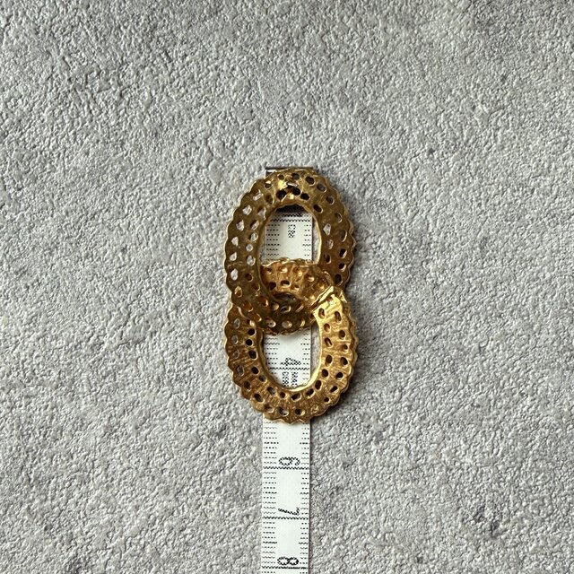 P813-ヴィンテージピアス U.S.A. 1980s Gold Twist Oval Drop | iichi
