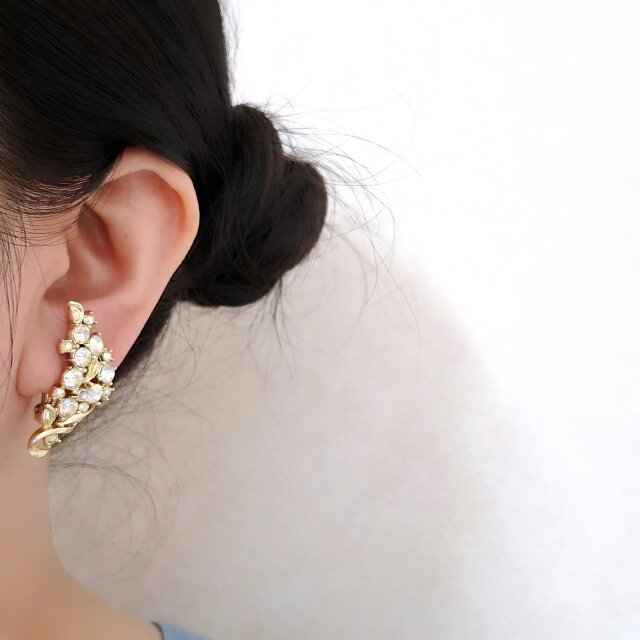 gold tone leaf aurora rhinestone flower ヴィンテージイヤリング