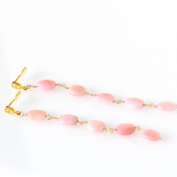 桜ミルクのロングピアス｜インドネシア産ピンクオパールロングピアス