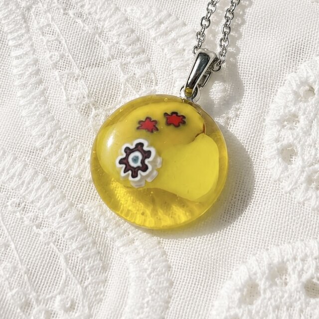 色の雫ネックレス『陽だまりの花』 | iichi 日々の暮らしを心地よく