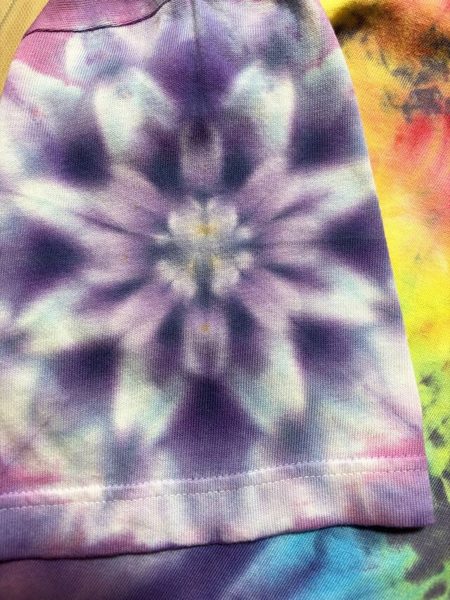 カラフルタイダイ タイダイ Tシャツ Mサイズ 曼荼羅 カラフル ムラ染め Hippies Dye HD26