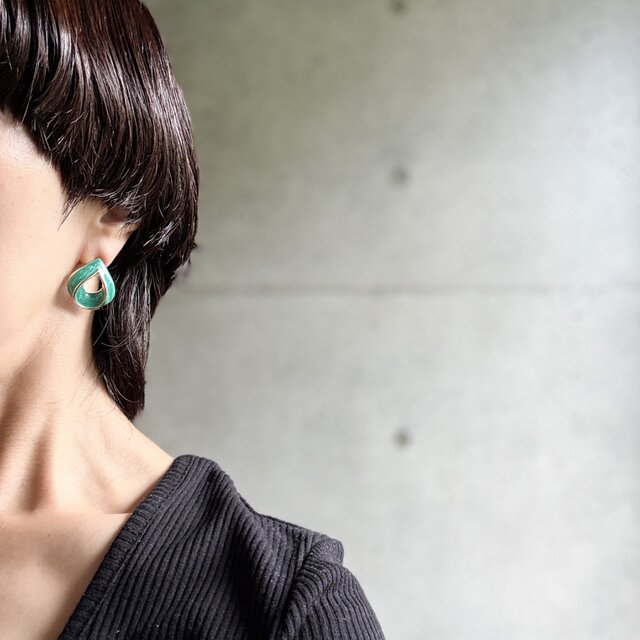 P816-ヴィンテージピアス U.S.A. 1970-80's Marble Emerald Green