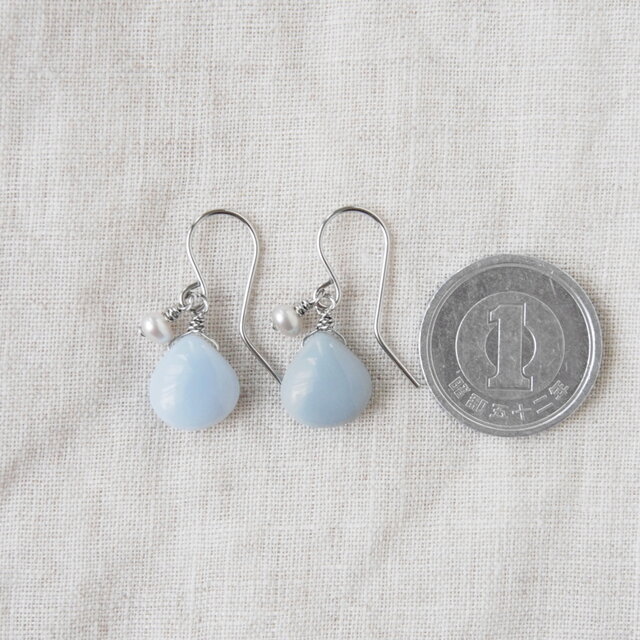 ❦14kgf❦淡水ブルーパール❦ピアス❦❦ブラックオパール・ミニ❦タンザ❦ Pale Blue Pierce（ブルーオパール×淡水パール） | iichi 日々の暮らし