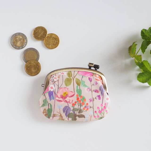 □リバティプリントの横ひねりがま口コインケース / ベリス □ panier
