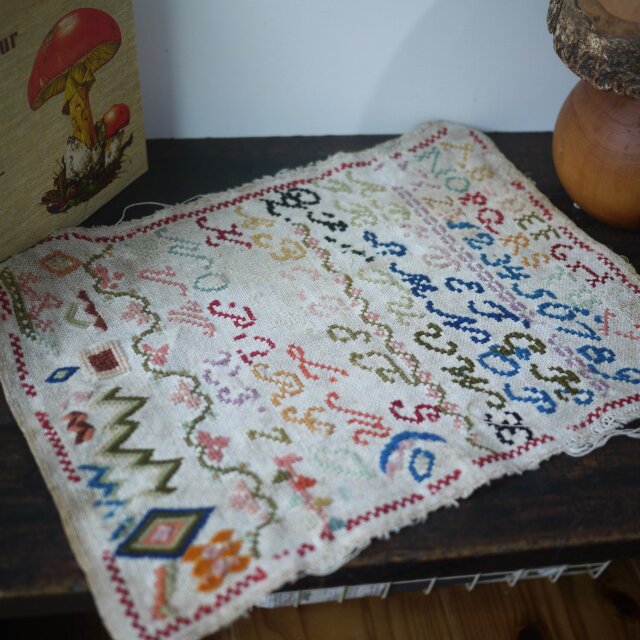 アンティーク サンプラー 毛糸刺繍 フランス | iichi 日々の暮らしを