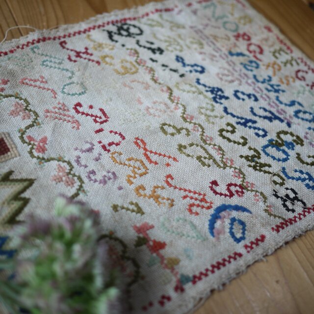 アンティーク サンプラー 毛糸刺繍 フランス | iichi 日々の暮らしを