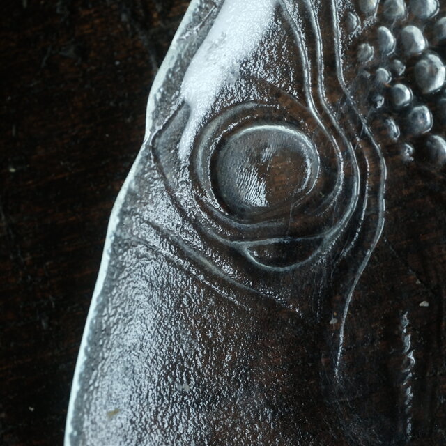 海の幸を盛り付けたくなる◇魚の形状。クリスタルガラス変形大皿
