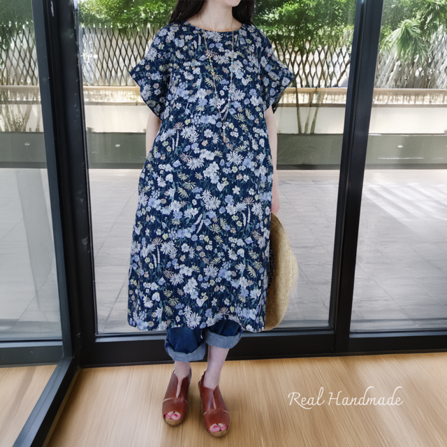 予約販売] 藍色の花野 ネイビーフラワーリネン 袖フリルワンピース