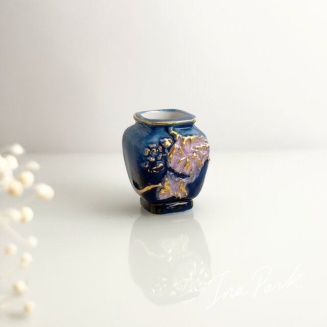 リュネヴィル陶磁器 花と虫の装飾花瓶のフェーブ フェーヴ フランス製