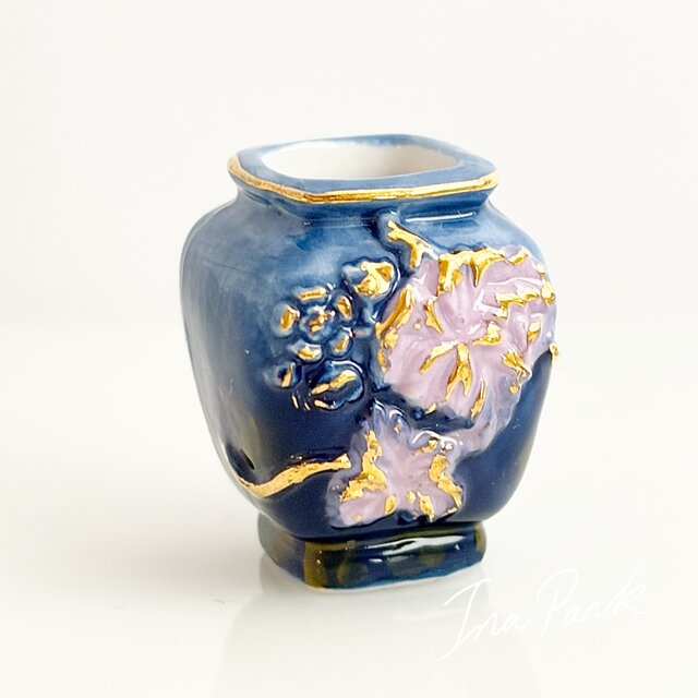 リュネヴィル陶磁器 花と虫の装飾花瓶のフェーブ フェーヴ フランス製