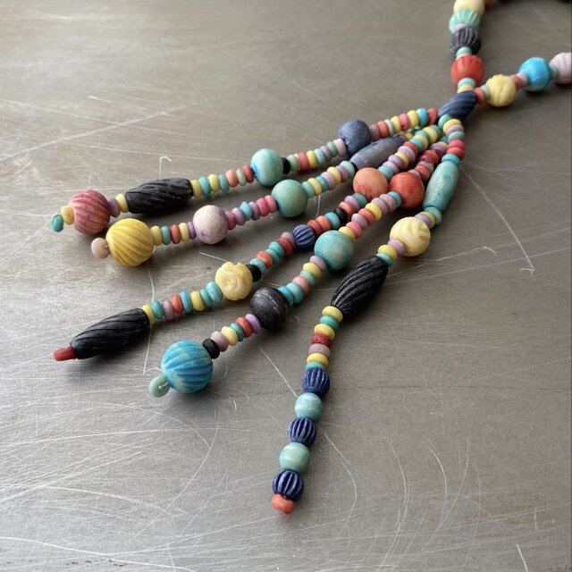 Vintage 70s-80s USA retro multicolor beads tassel necklace | iichi