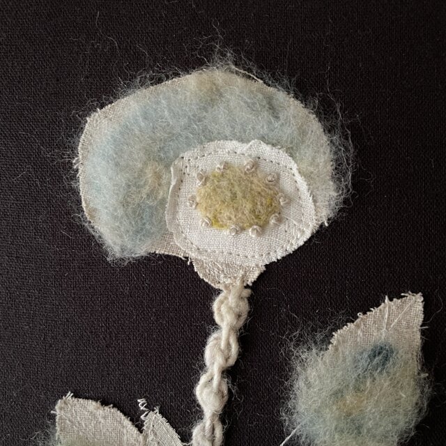 一点もの】刺繍 ファブリックパネル 『Flower, l'.』 | iichi 日々の