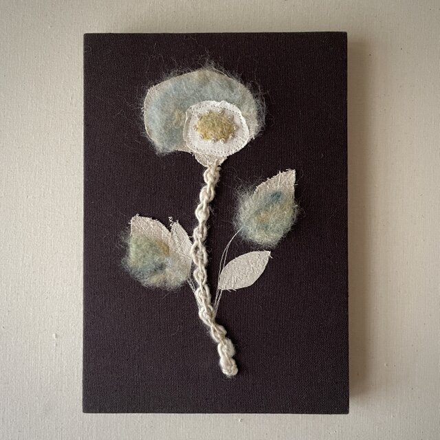 一点もの】刺繍 ファブリックパネル 『Flower, l'.』 | iichi 日々の