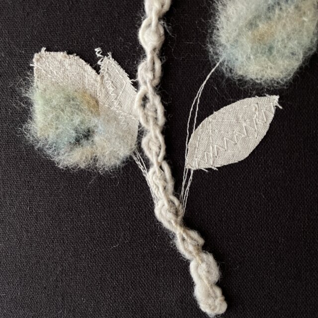 一点もの】刺繍 ファブリックパネル 『Flower, l'.』 | iichi 日々の