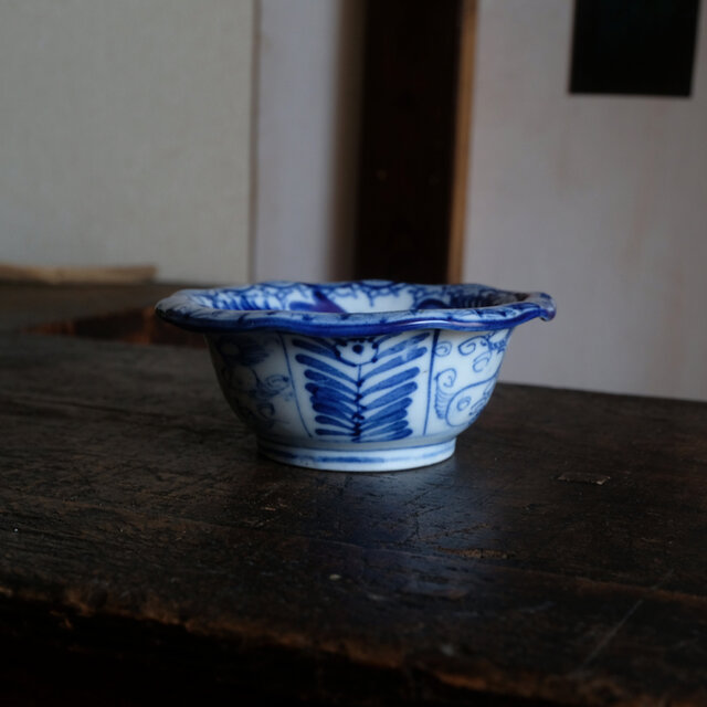 伊万里 捻れ紋染付鉢 捻れ文様と青海波 花 骨董/antiques 龍 アート JP
