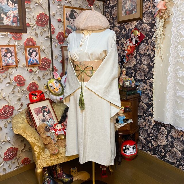 色無地 着物リメイク ワンピース ／ドレス／洗える化繊 帯 淡いグレー 