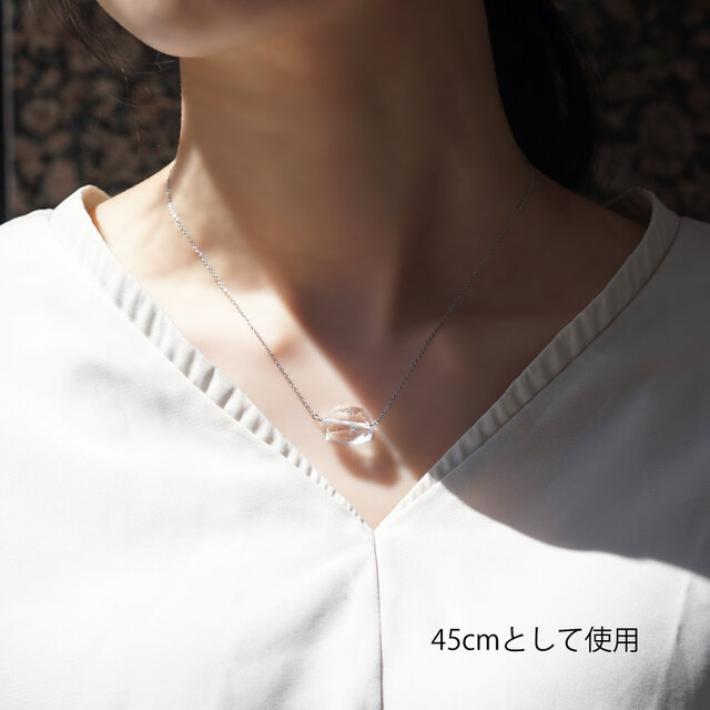星に願いを☆星入り水晶（ホランダイド鉱結晶入り）のネックレス・50cm