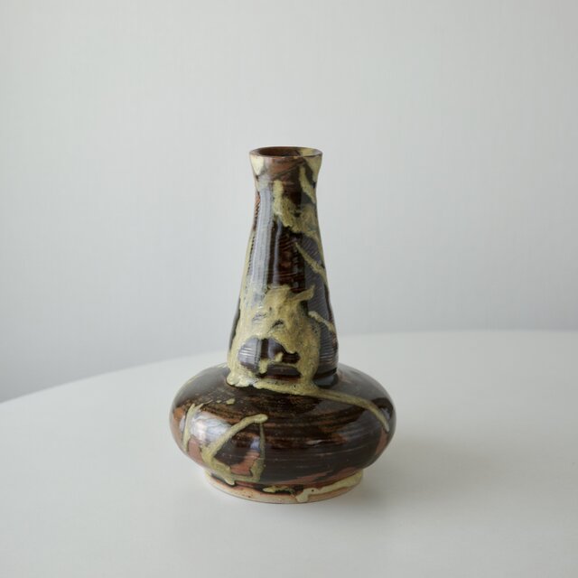 Ceramic Vase | iichi 日々の暮らしを心地よくするハンドメイドや