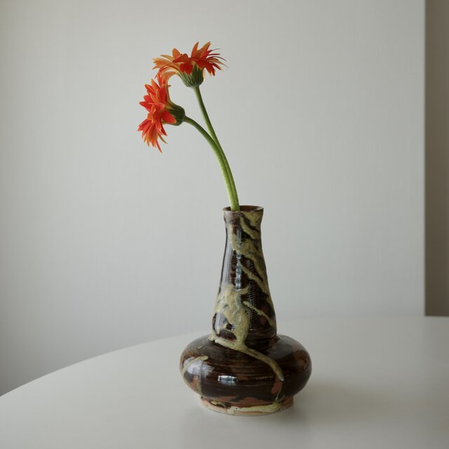 Ceramic Vase | iichi 日々の暮らしを心地よくするハンドメイドや