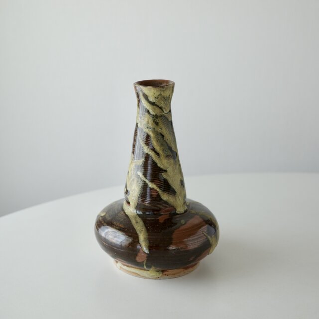 Ceramic Vase | iichi 日々の暮らしを心地よくするハンドメイドや