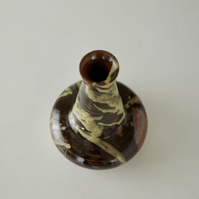 Ceramic Vase | iichi 日々の暮らしを心地よくするハンドメイドや