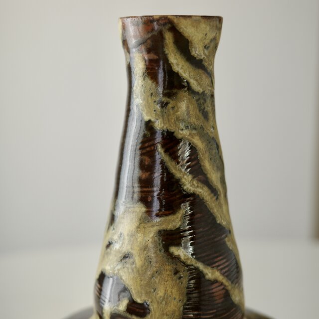 Ceramic Vase | iichi 日々の暮らしを心地よくするハンドメイドや