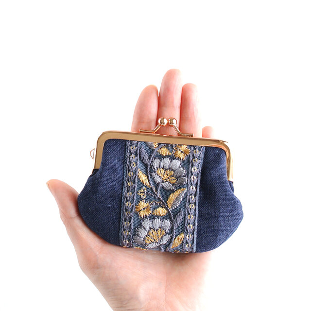 リネンとインド刺繍リボンのミニがま口 ネイビー | iichi 日々の暮らし