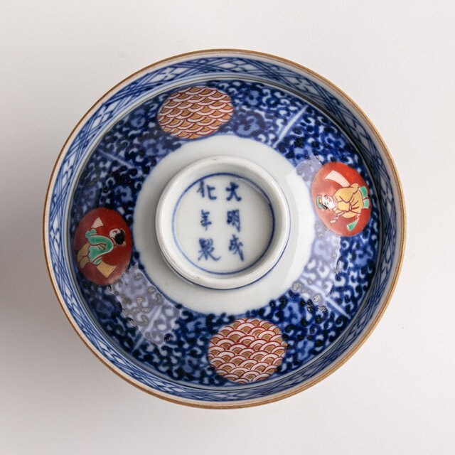 大聖寺伊万里 金襴手 蛸唐草人物文蓋茶碗 明治時代 D515 | iichi 日々