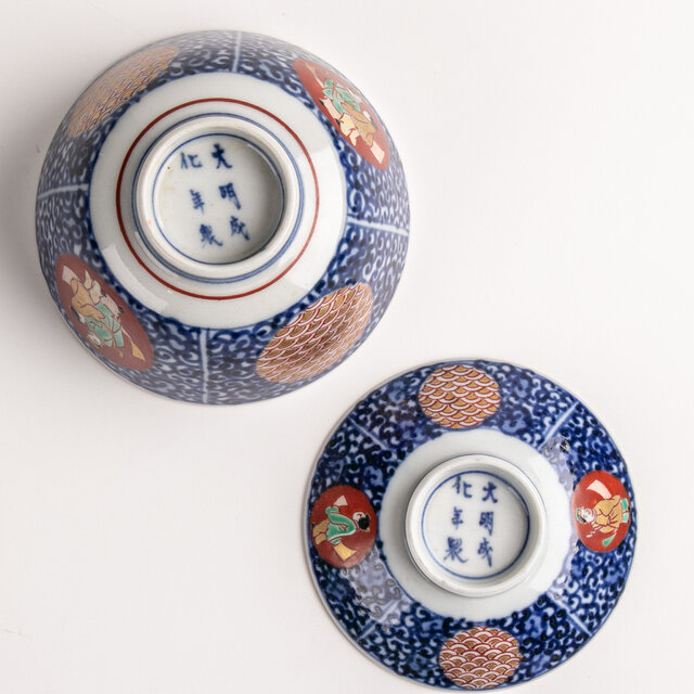 大聖寺伊万里 金襴手 蛸唐草人物文蓋茶碗 明治時代 D515 | iichi 日々