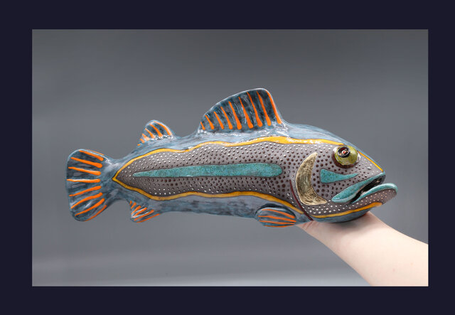 魚の壁掛け陶芸彫刻 手作り陶器の壁飾り お守りインテリアオブジェ