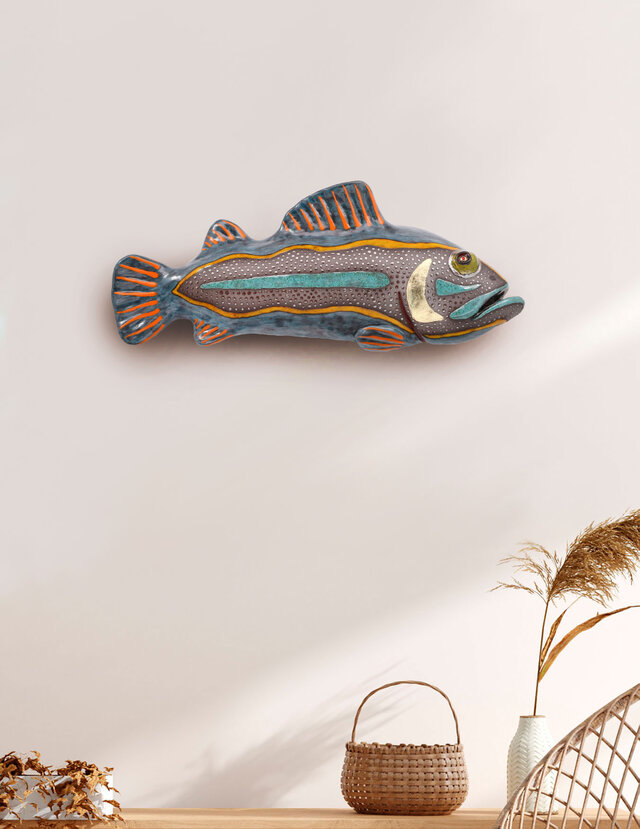 魚の壁掛け陶芸彫刻 手作り陶器の壁飾り お守りインテリアオブジェ