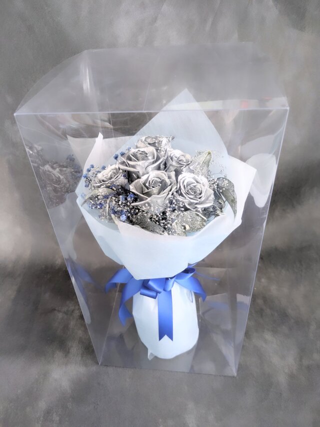 プリザーブドフラワー アレンジ　 ホワイト＆シルバー　ギフトケース付き プリザーブドフラワー9輪花束／シルバーローズと小花のダイヤモンド
