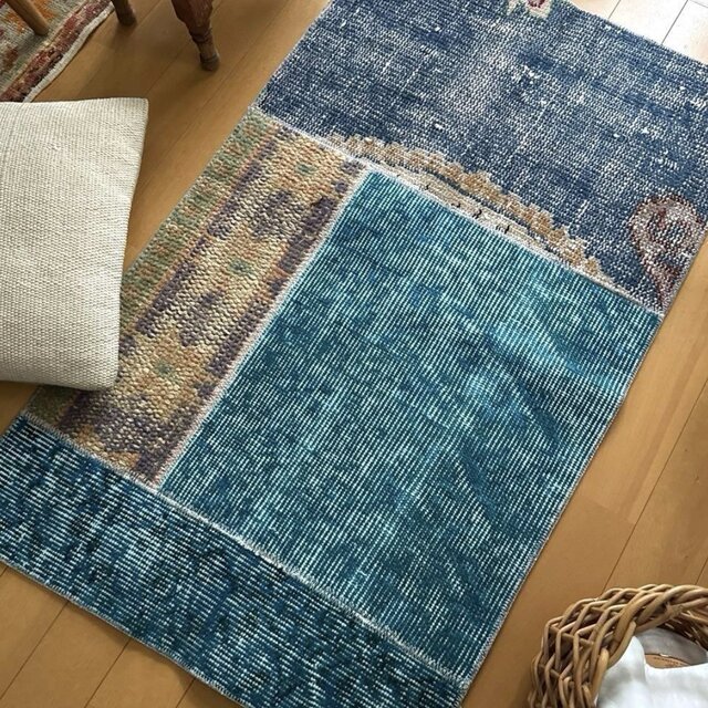 56×92ブルー系パッチワーク トルコヴィンテージラグ | iichi 日々の