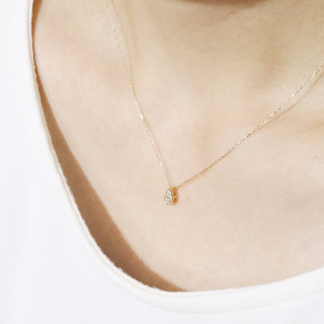 K18 0.06ct しずくダイヤモンドペンダント ネックレス 18金 ゴールド