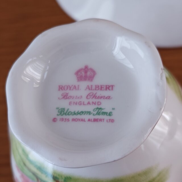 Royal Albert ｜ Blossom Time ｜ ロイヤルアルバート ブロッサム