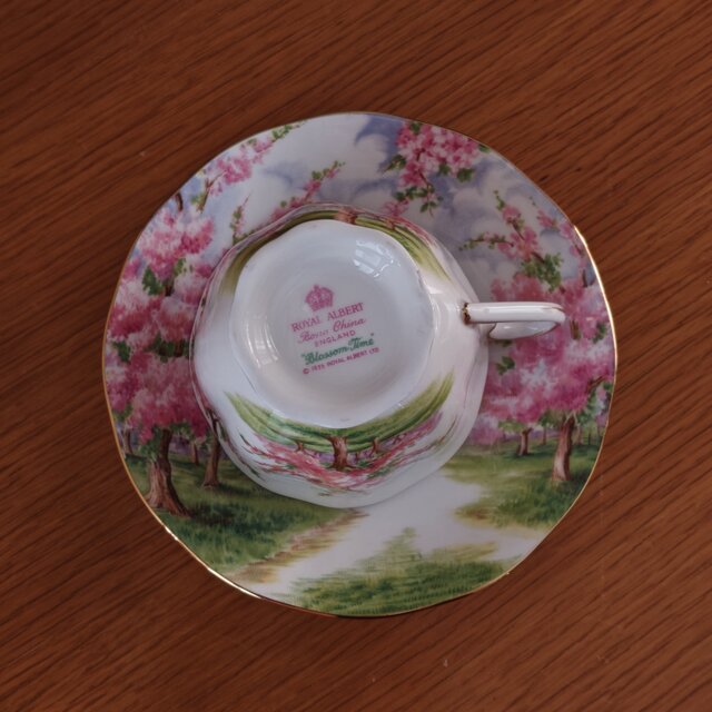 Royal Albert ｜ Blossom Time ｜ ロイヤルアルバート ブロッサム