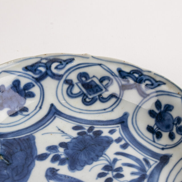 古染付 芙蓉手花鳥文中皿 明末〜清初 | iichi 日々の暮らしを心地よく